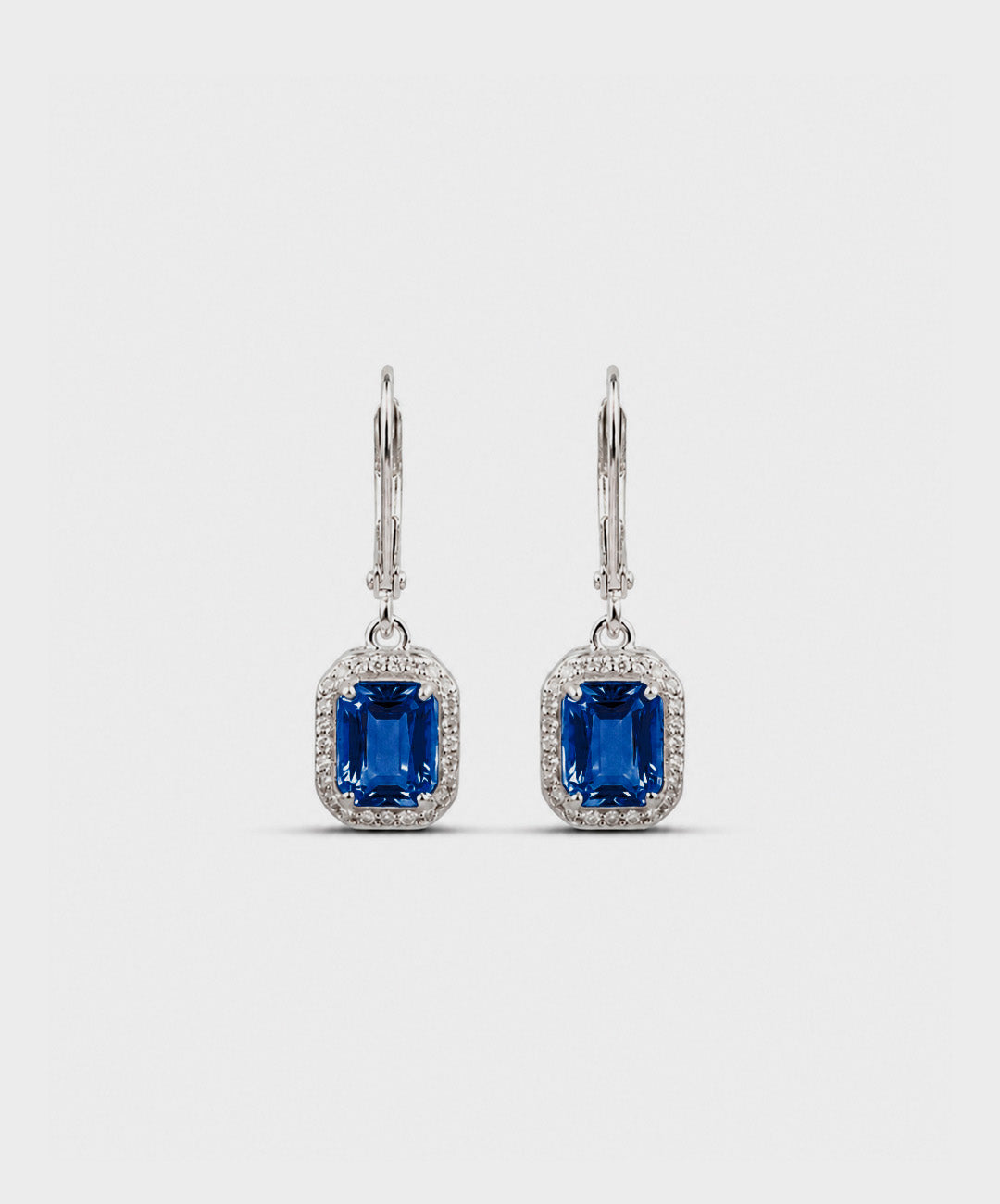 Arete Aretes Rectangulares Con Halo De Circones - color Azul, tono Azul marino